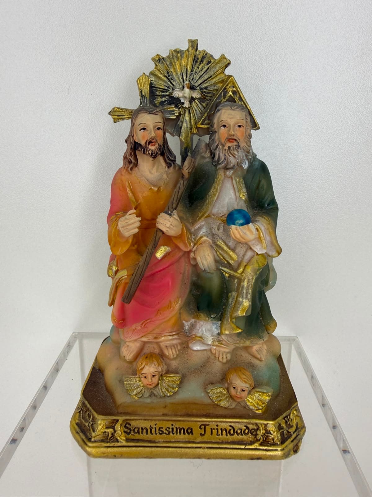 SANTÍSSIMA TRINDADE RESINA COM PEDESTAL- 10CM