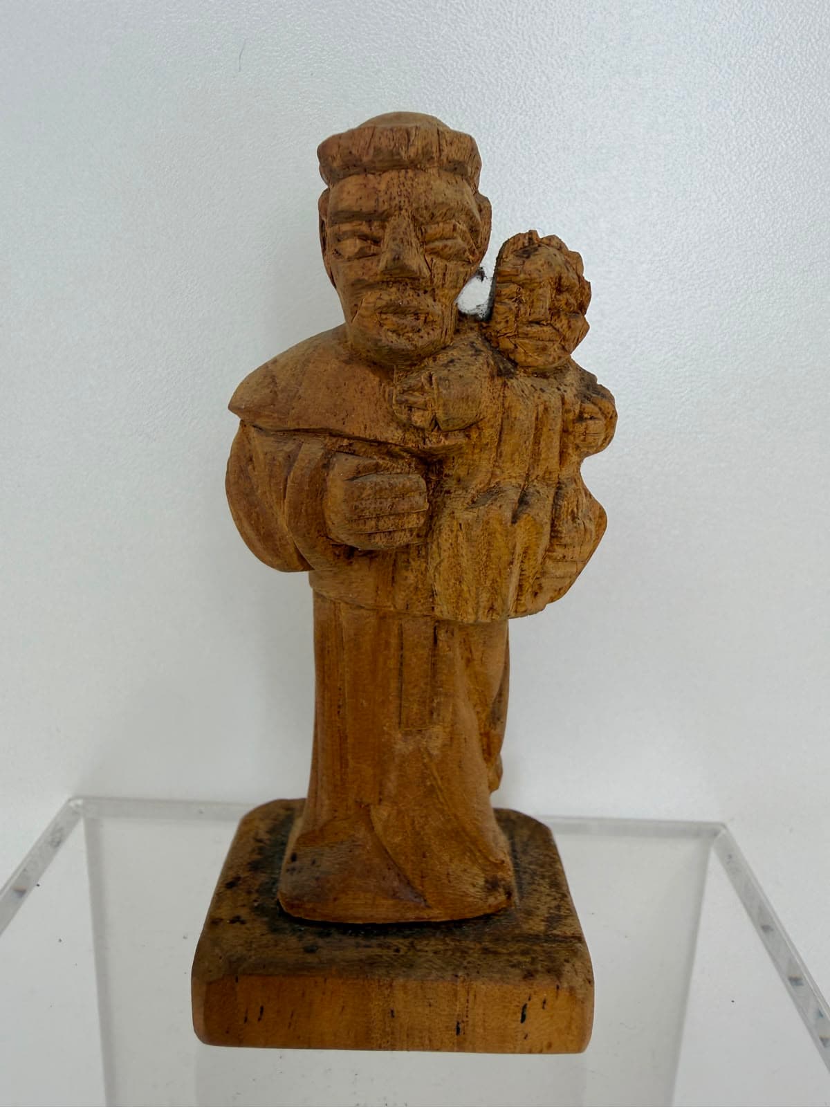 SANTO ANTONIO EM MADEIRA - 8 CM