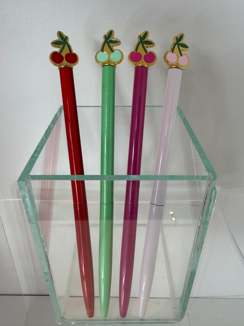 CANETA DE GEL COM CEREJINHA DIVERSAS