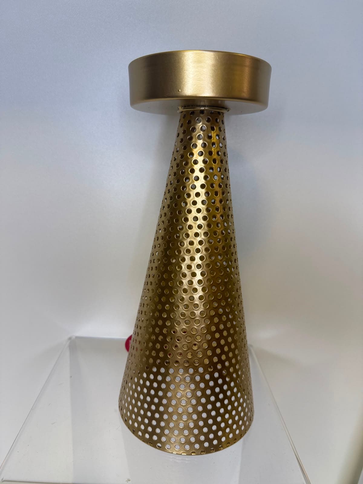 VASO PORTA VELA METAL DOURADO 11X25,5CM